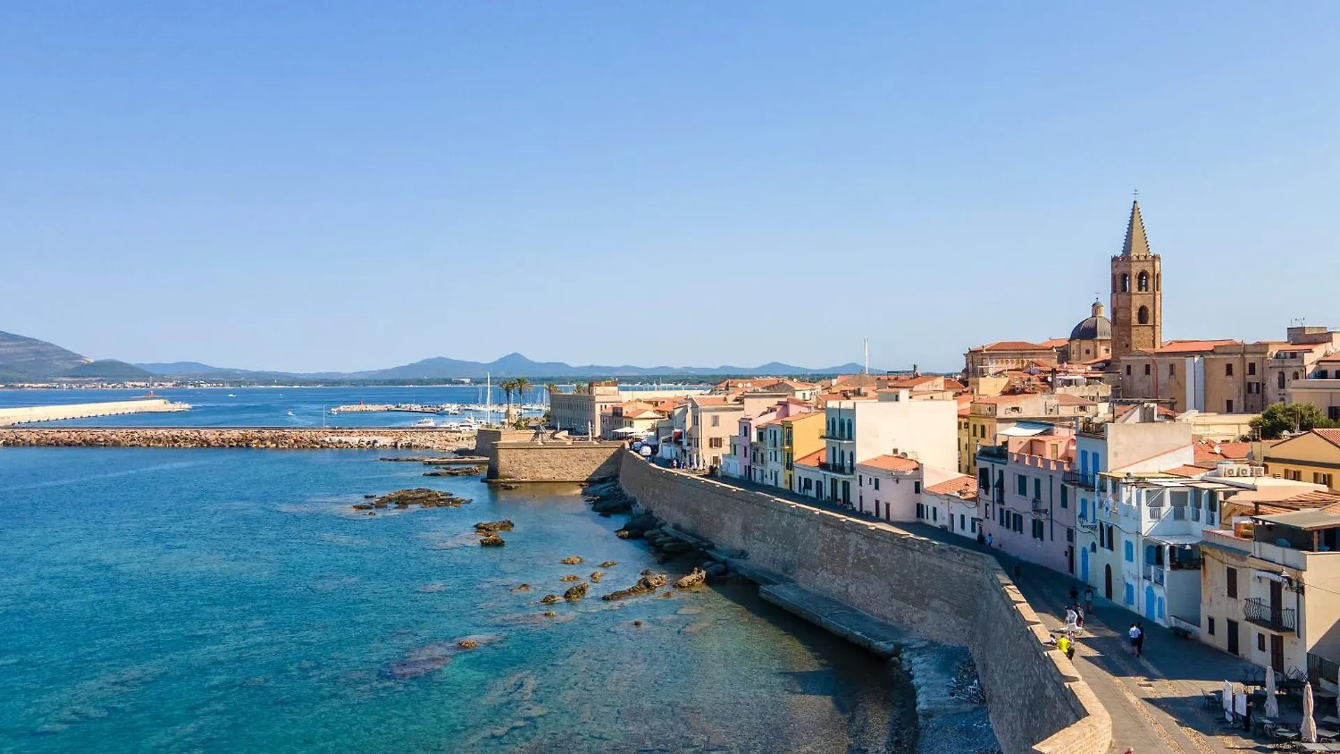 Carlo Alberto Apartment, Alghero Old Town, Near The Beach Apartment