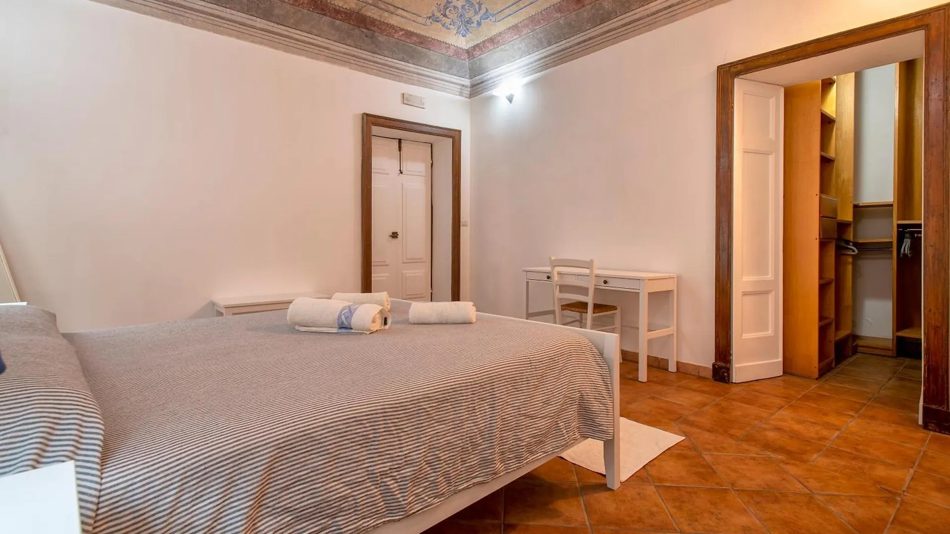Carlo Alberto Apartment, Alghero Old Town, Near The Beach