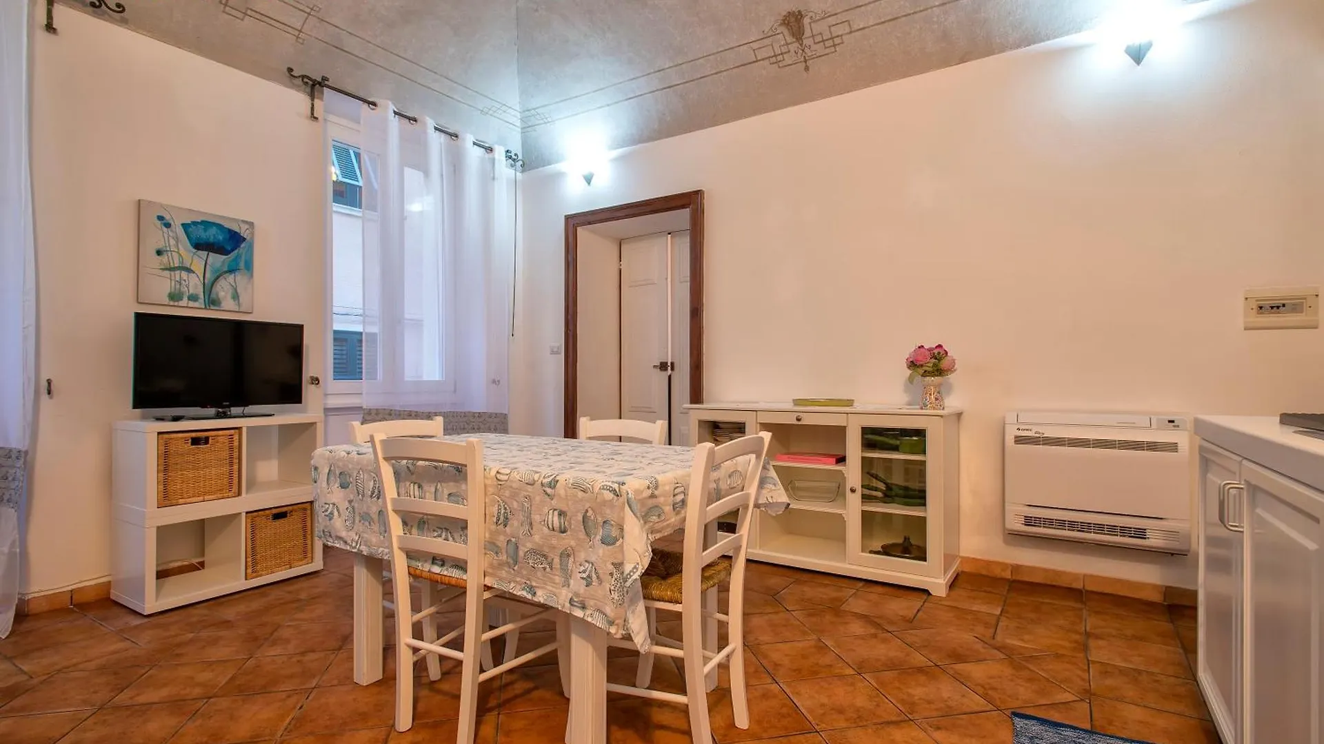 Carlo Alberto Apartment, Alghero Old Town, Near The Beach 0*,